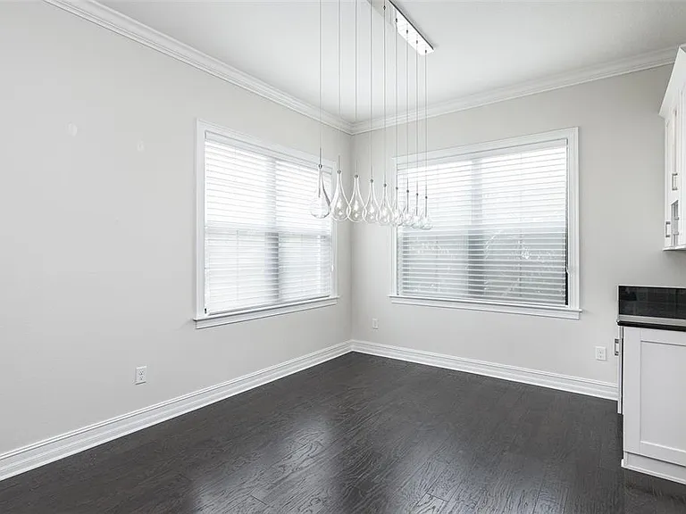 222 S Audubon Ave — Photo 12