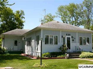 620 S 8th St, Bird Island, MN 55310