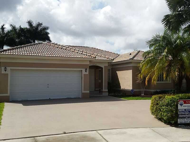 1st image of 8754 NW 163rd Ter