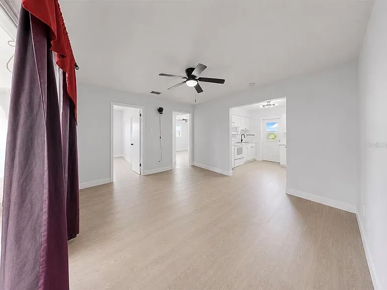 4931 Victoria Dr — Photo 12