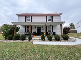 1097 Old River Rd, Williamstown, WV 26187
