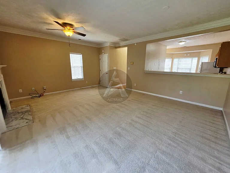 4319 Thorngate Ln — Photo 5