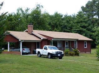 310 Moores Creek Dr, Deltaville, VA 23043