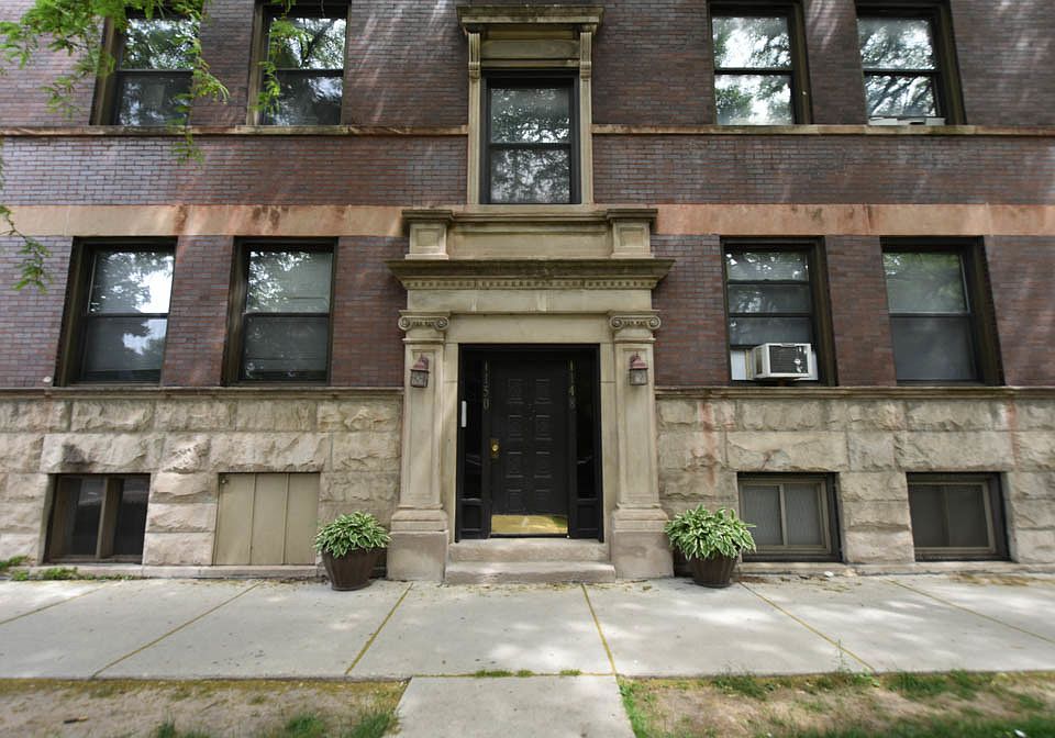 1st image of 1150 W Waveland Ave #W1