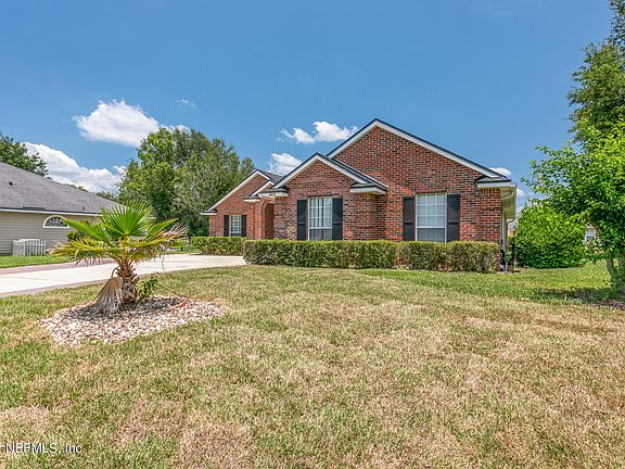 5th image of 3910 LAKE CREST Terrace