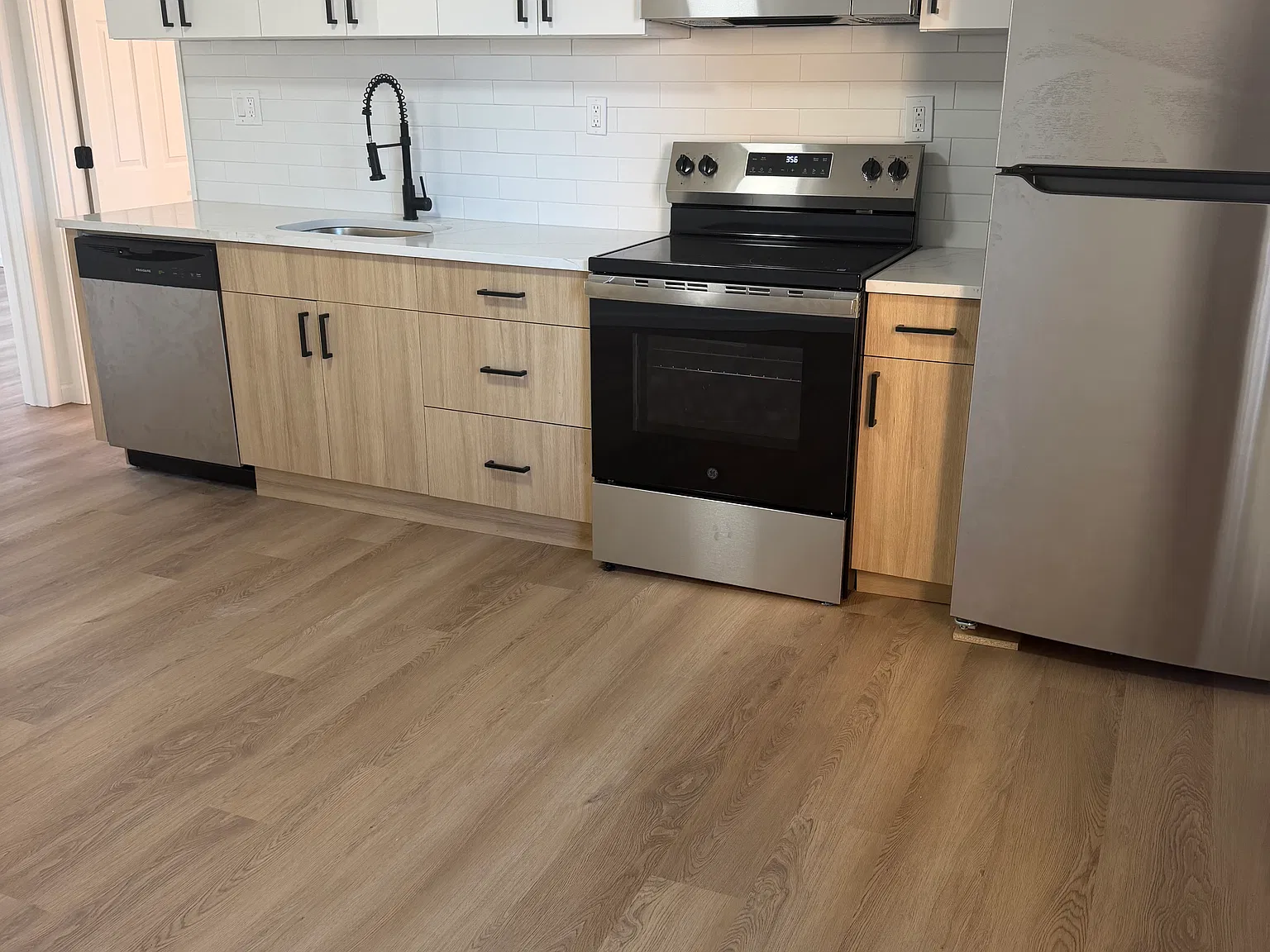2 bed, 550 sqft, $2,450 — Photo 4