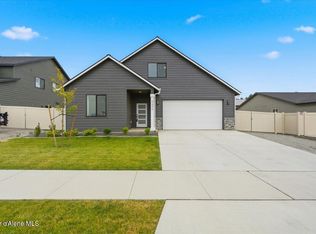 6696 W Portrush Dr, Rathdrum, ID 83858