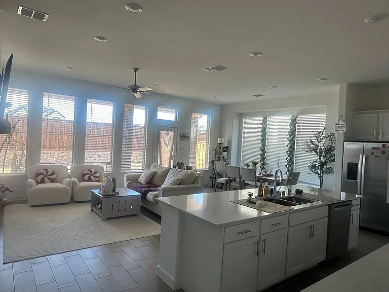 536 Breeds Hill Rd — Photo 4