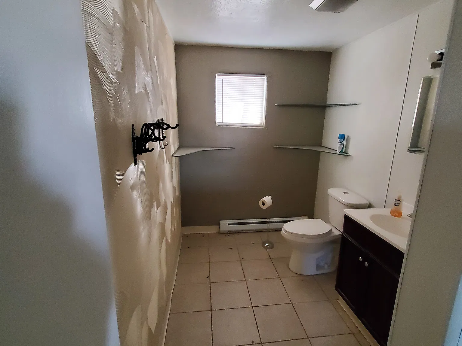 2 bed, 1.5 bath, 2685 sqft, $1,150 — Photo 4