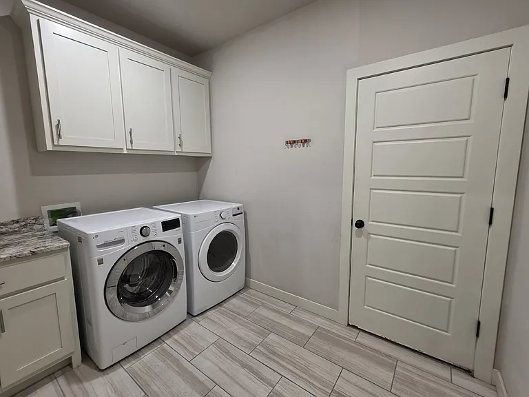 2905 Satinwood Cv — Photo 16