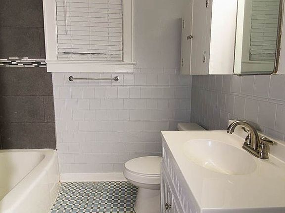 3rd image of 234 Topeka St