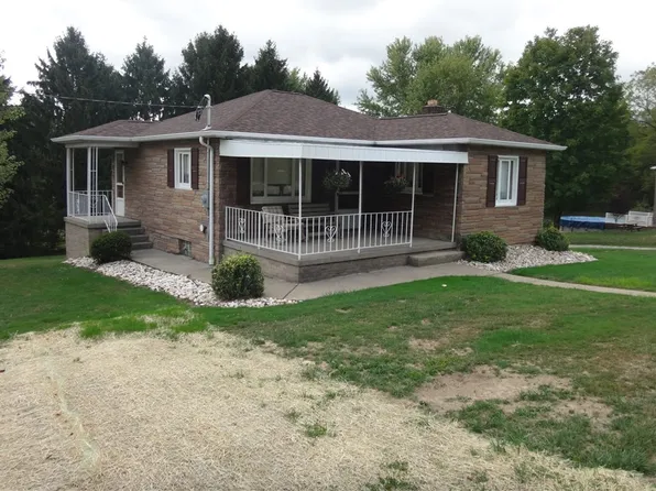 499 Hopewell Rd, East Millsboro, PA 15433