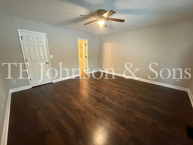 1830 Camden Forest Dr — Photo 30