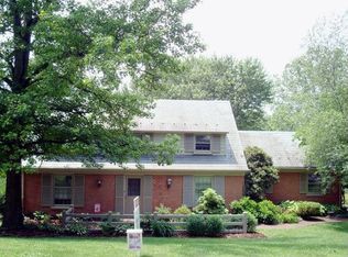 2185 W Ridge Dr, Lancaster, PA 17603