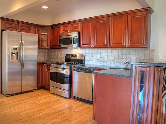 Sold by Astoria NY Condos | media 4