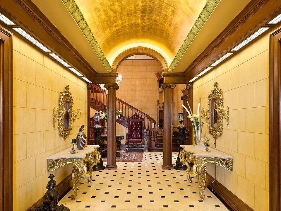 Entry Foyer