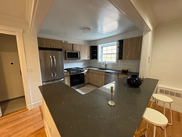 Edwards St, Roslyn Heights — Photo 4