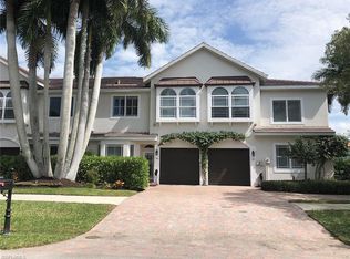165 5th St S, Naples, FL 34102