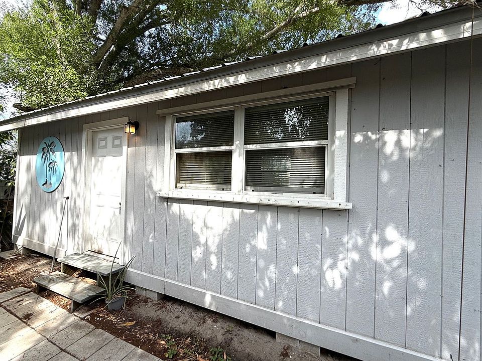 1st image of 3005 Hawthorne St #E