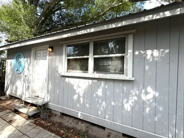 3005 Hawthorne Street, 3005 Hawthorne St #E, Sarasota, FL 34239