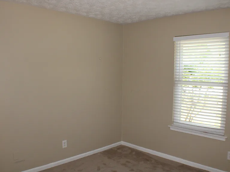 209 Whittington Dr — Photo 9