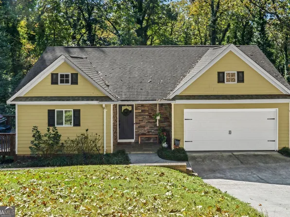 3675 Rosedale Cir, Gainesville, GA 30506