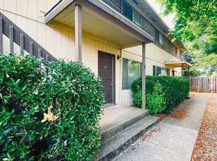 1077 Del Sol Pl #B, Redding, CA 96002