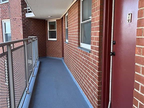 3rd image of 91 Strawberry Hill Ave APT 834