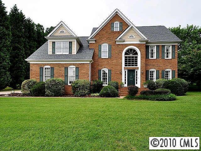 1st image of 156 Knoxview Ln
