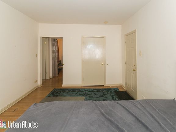 5th image of 5744 N Winthrop Ave APT 106