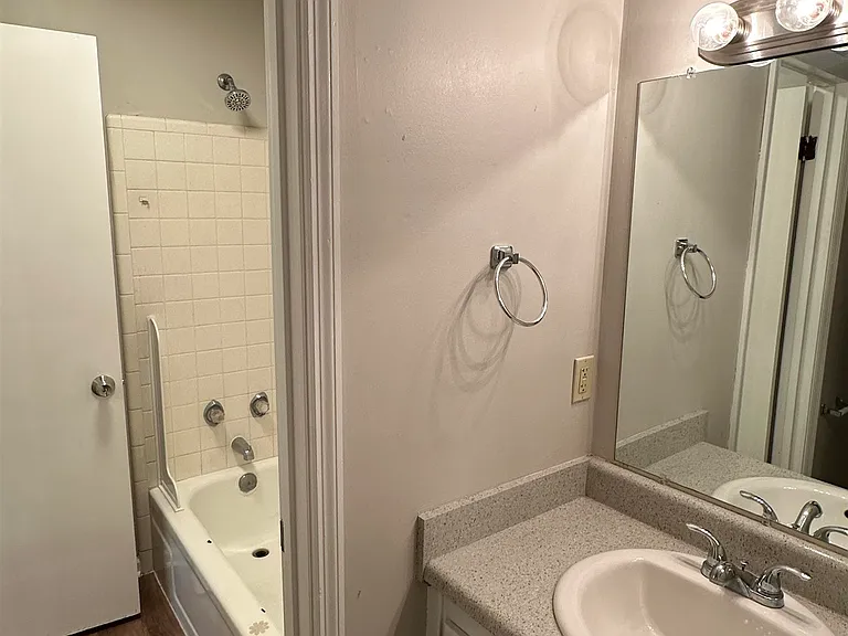 2496 Southwood Plantation Rd #A — Photo 14