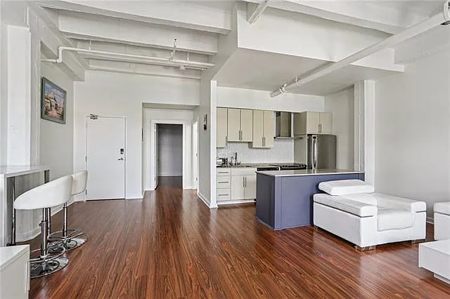 1 bed, 1.0 bath, 822 sqft, $2,150 — Photo 4