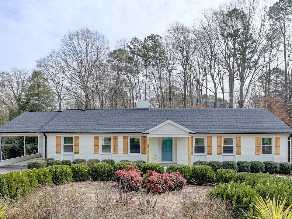 6812 Jean Dr