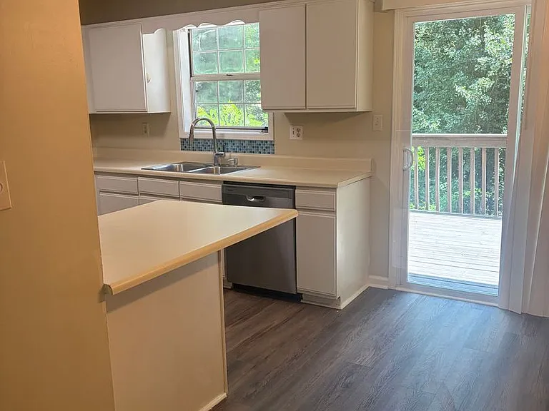 3536 Kennesaw Station Dr NW — Photo 5