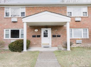 136 N Chestnut St APT 6D, New Paltz, NY 12561