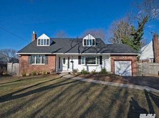 20 Orton Dr, East Northport, NY