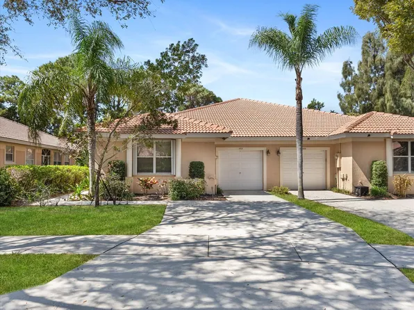 392 W Coral Trace Circle, Delray Beach, FL 33445