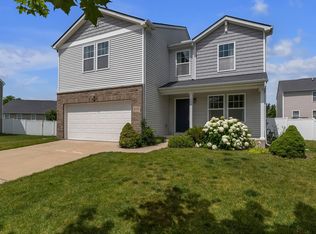8334 Crab Apple Trl, Dexter, MI 48130