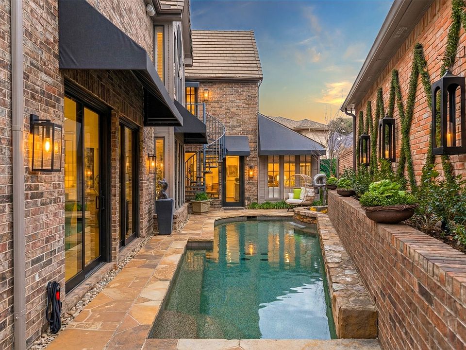 1st image of 16037 Chalfont Cir