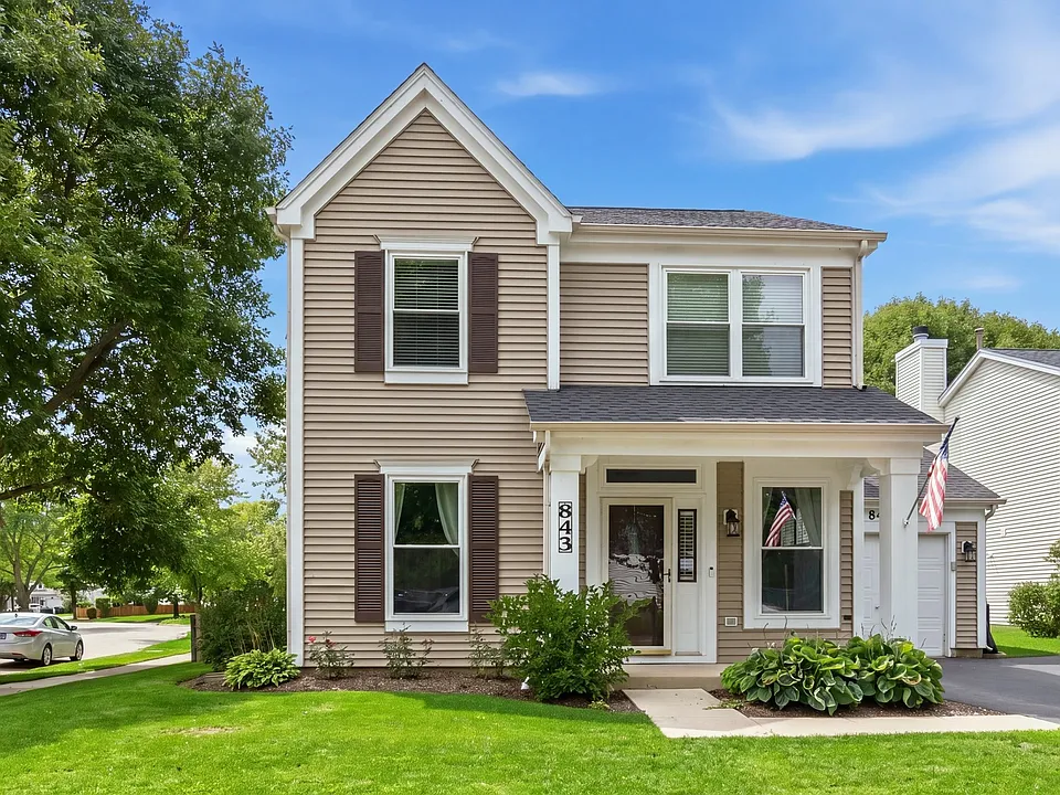 843 Newbury Ct