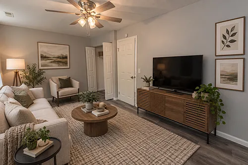Floor plan 1018 B