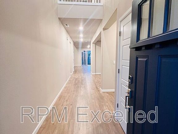 3rd image of 32728 Ash Ave SE