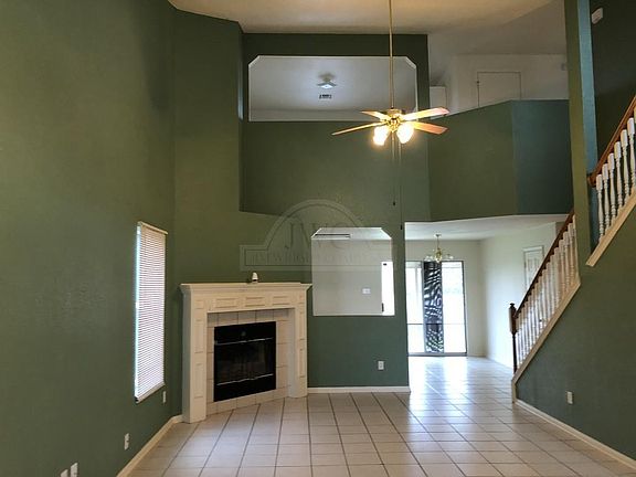 4th image of 3300 Bull Run Dr
