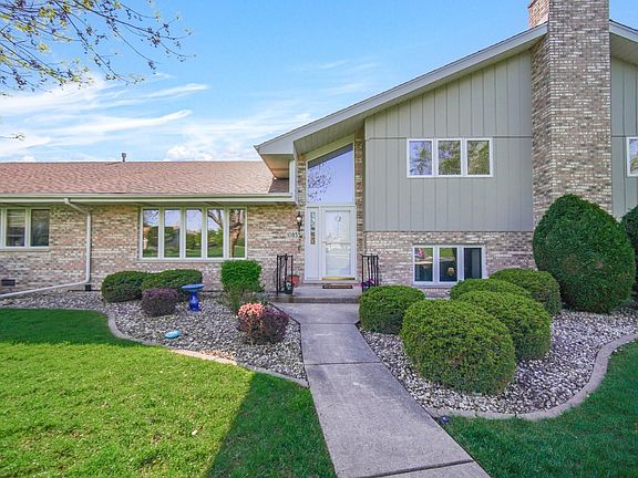 3rd image of 10853 Minnesota Ct