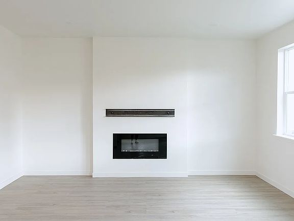 3rd image of 600 Morrison Ave #D