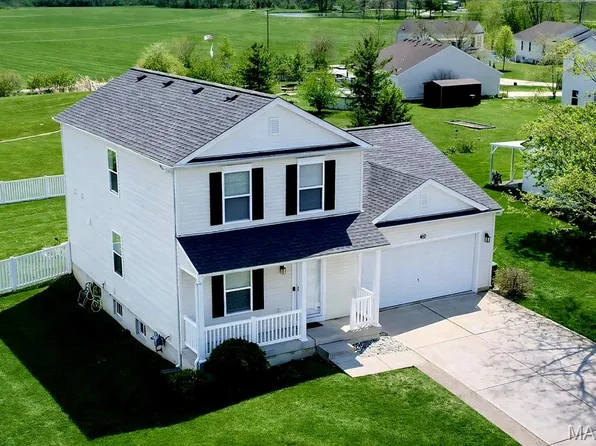 460 Creek Bend Dr, Moscow Mills, MO 63362