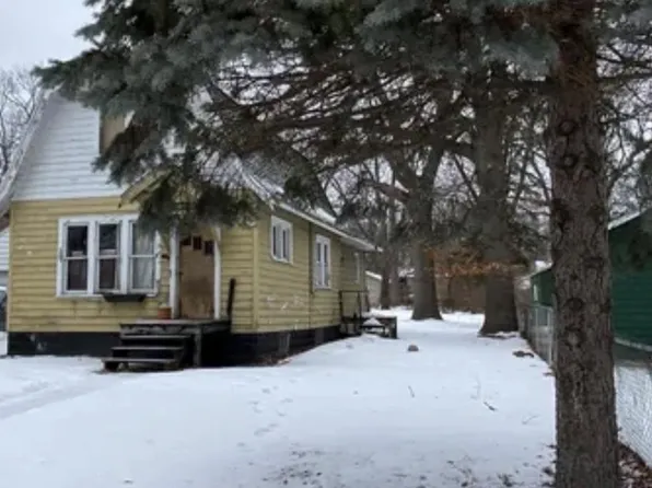 230 Harrison Blvd, Muskegon Heights, MI 49444