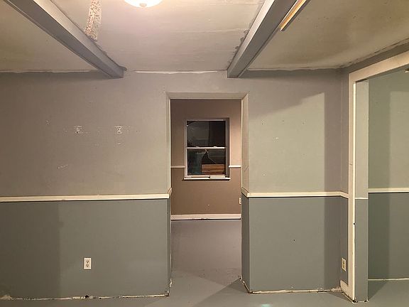 5th image of 1139 Rock Rd