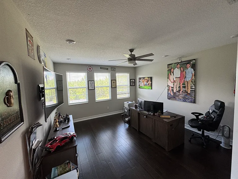 4856 Tivoli Dr — Photo 11