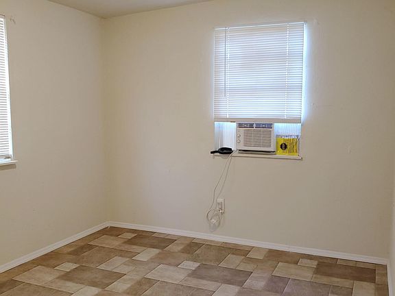 5th image of 1710 Union St W #1